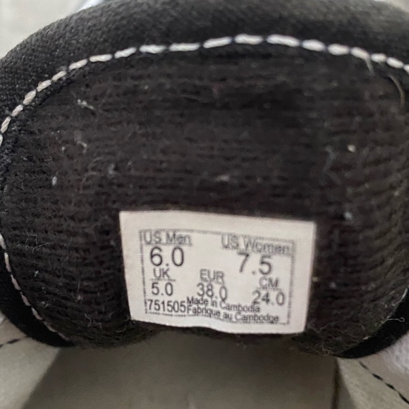 Vans size 7.5 - Picture 4 of 4